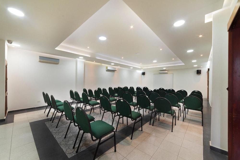 Ayenda Hotel Virrey 76 バランキージャ エクステリア 写真