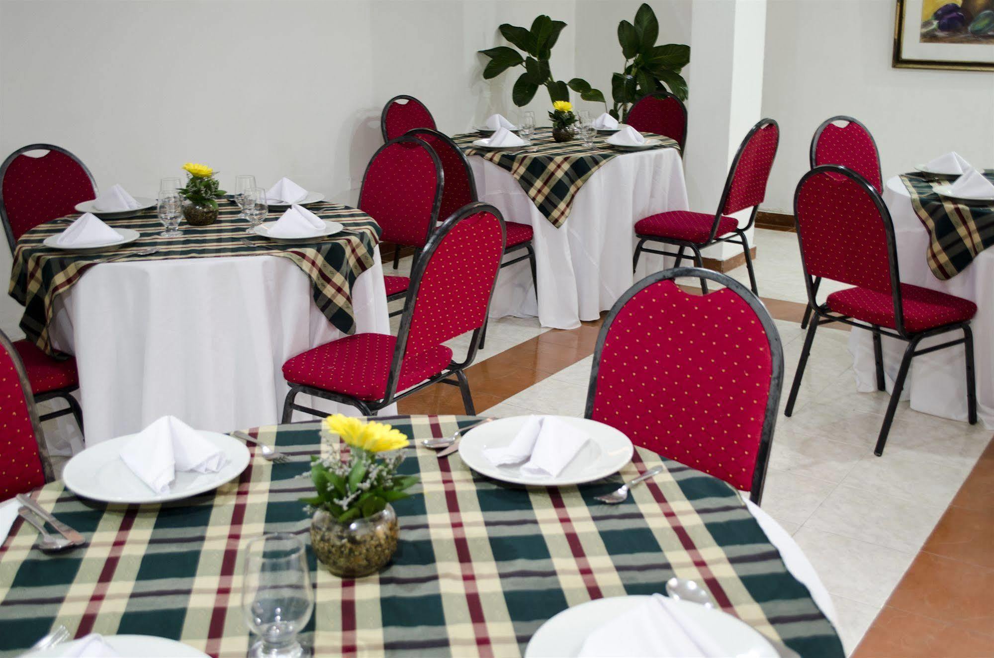 Ayenda Hotel Virrey 76 バランキージャ エクステリア 写真